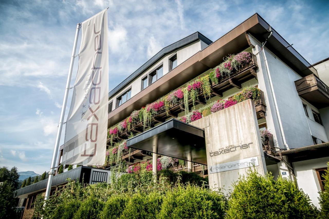 Hotel Taxacher キルヒベルク・イン・チロル エクステリア 写真