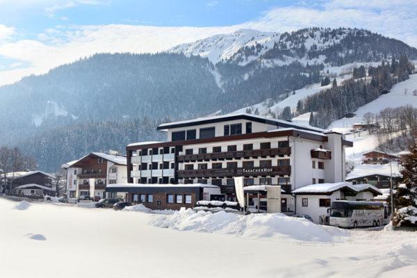 Hotel Taxacher キルヒベルク・イン・チロル エクステリア 写真